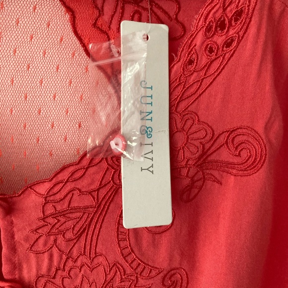 Jun & Ivy Coral Eyelet Blouse NWT Valentine’s Worthy - Picture 4 of 12
